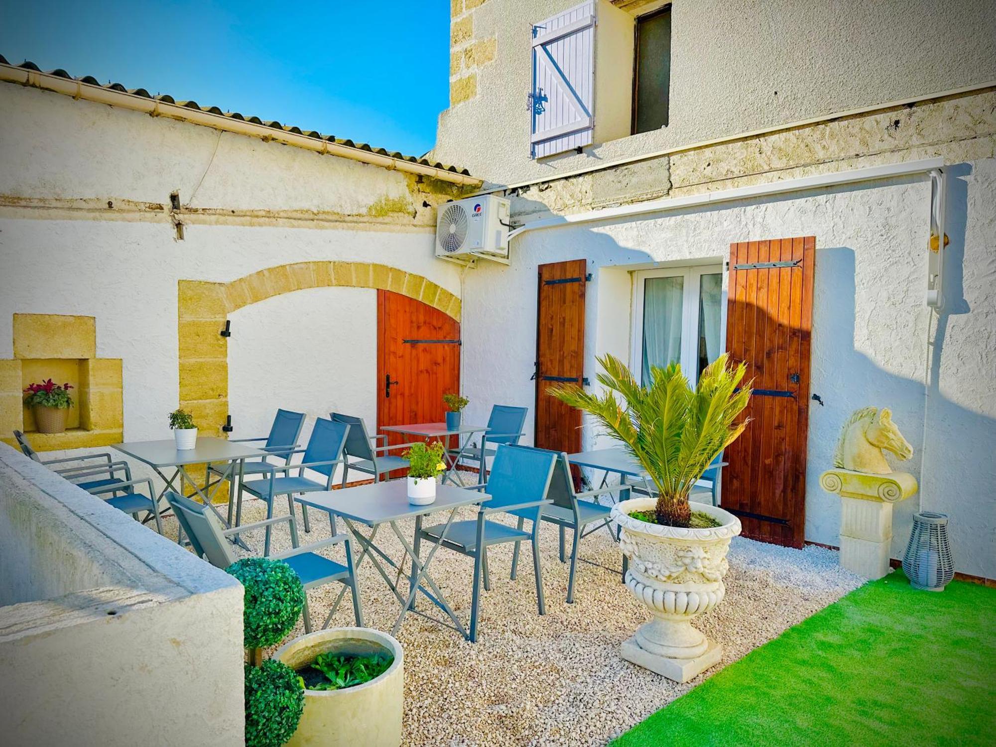Les Appartements Du Mas - Emeraude Aigues-Mortes Eksteriør billede