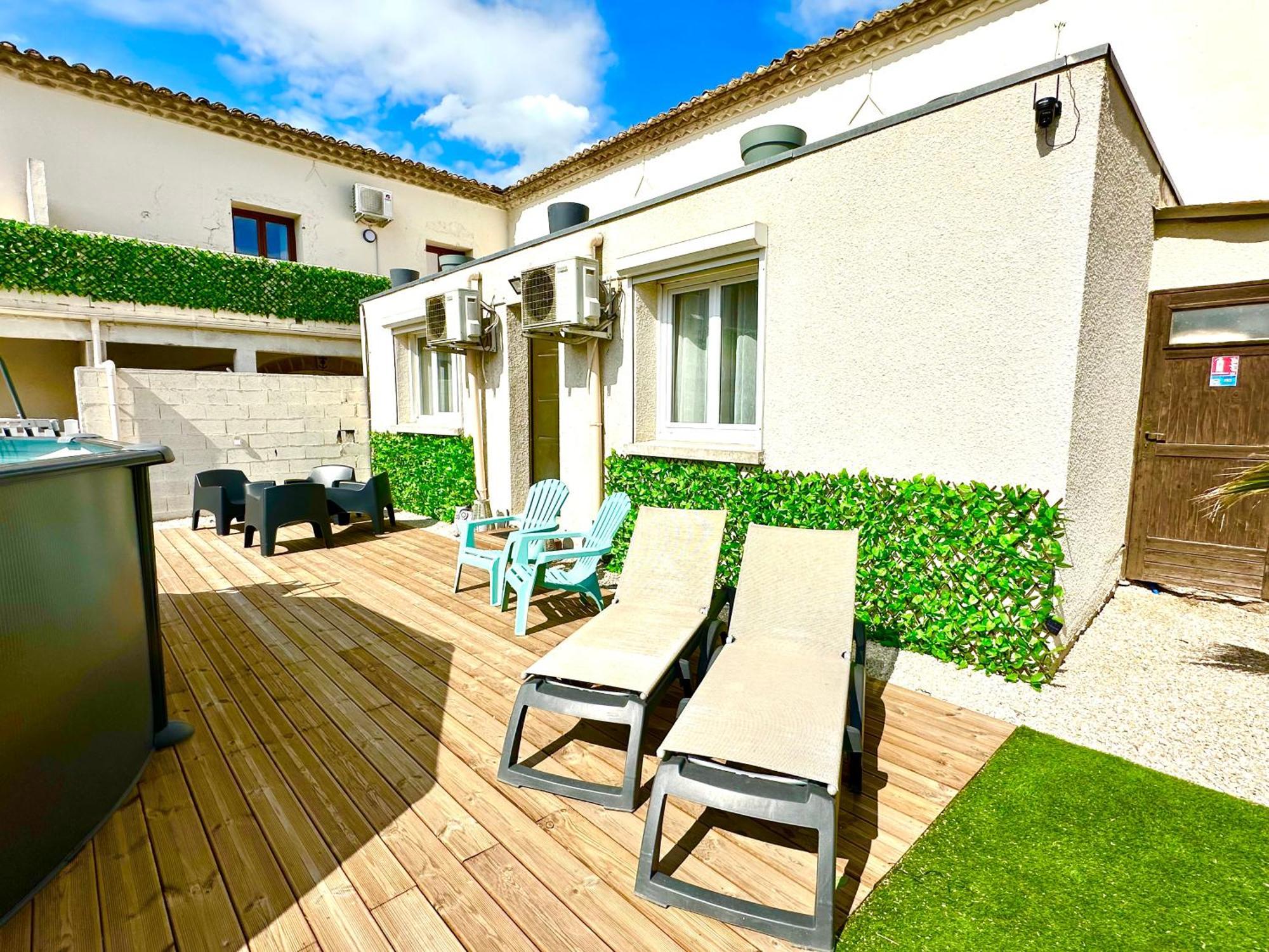 Les Appartements Du Mas - Emeraude Aigues-Mortes Eksteriør billede