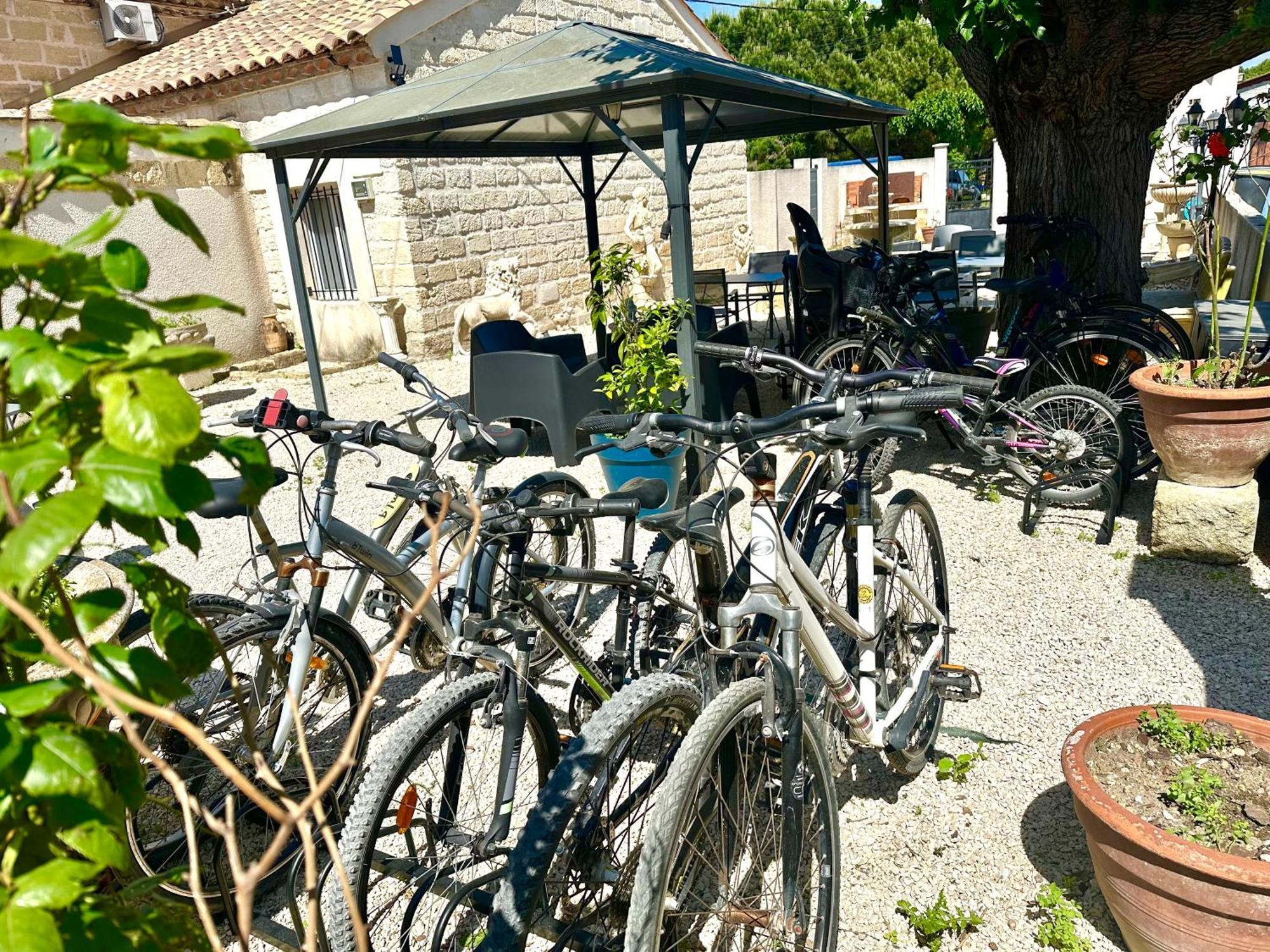 Les Appartements Du Mas - Emeraude Aigues-Mortes Eksteriør billede